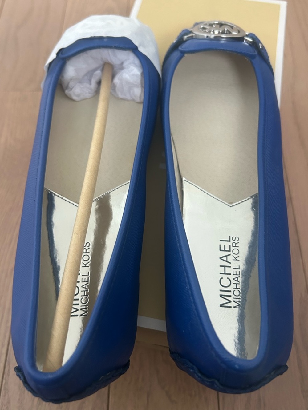 Michael Kors Fulton Moccasin (ballet flat), electric blue, size 8.5 - Picture 2 of 5